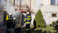 hasiči malá skála FqN4UiqXoAgBpki